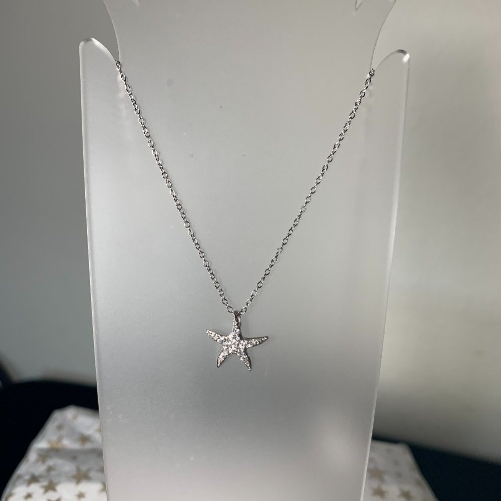 NEW Real Silver & Cubic Zirconia Starfish Pendant Chain Necklace